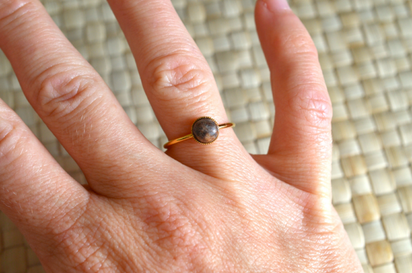 Bague fine en bois aulne