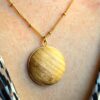 Collier grand cabochon clair – Image 3