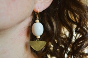 boucles d'oreilles céramique blanche