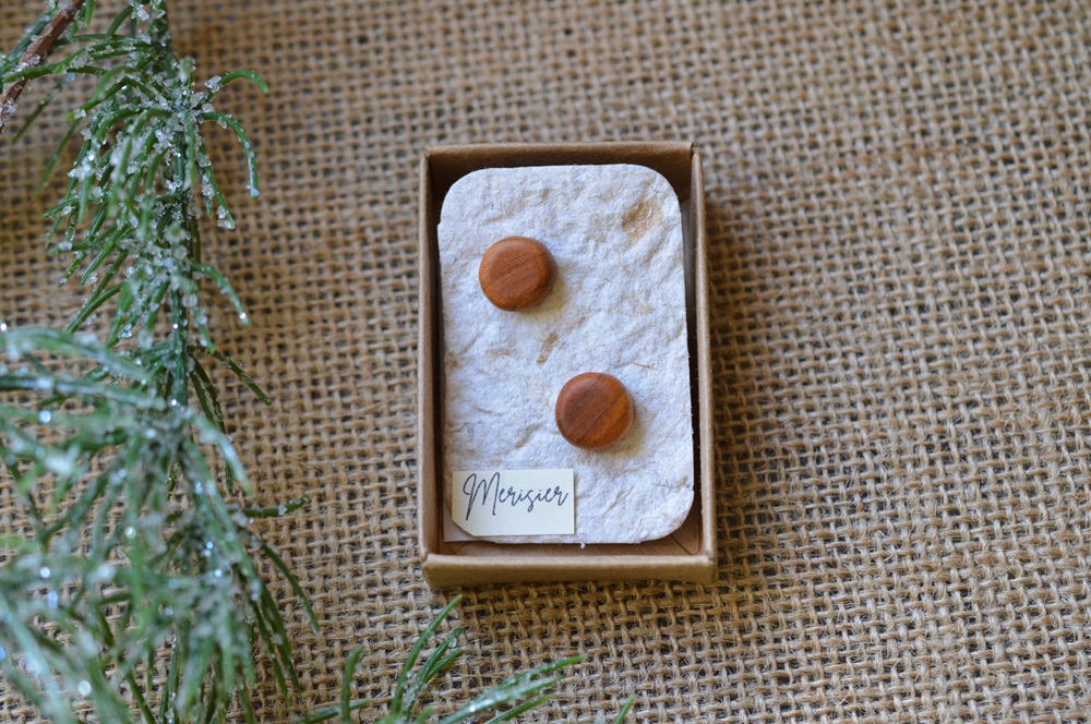 Puces d'oreilles merisier – Image 2