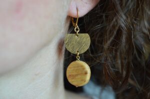 boucles d'oreilles pendantes hêtre