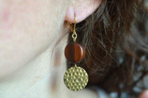 boucles d'oreilles pendantes ébène verte