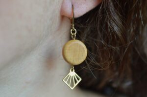 boucles d'oreilles pendantes buis