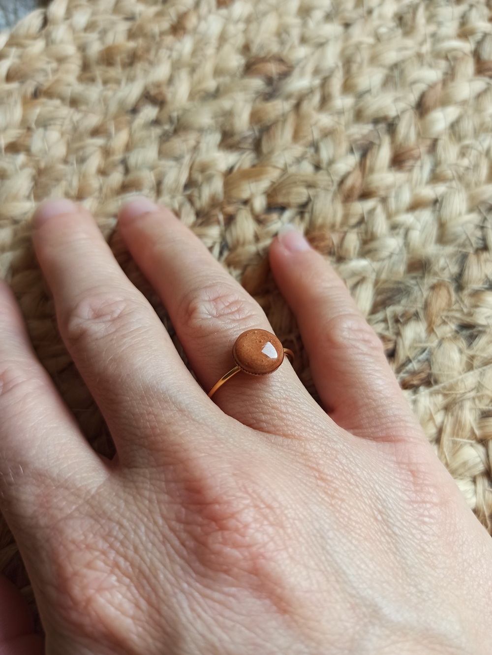 Bague minimaliste en poirier – Image 2