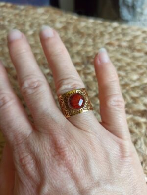 Bague dentelle en padouk