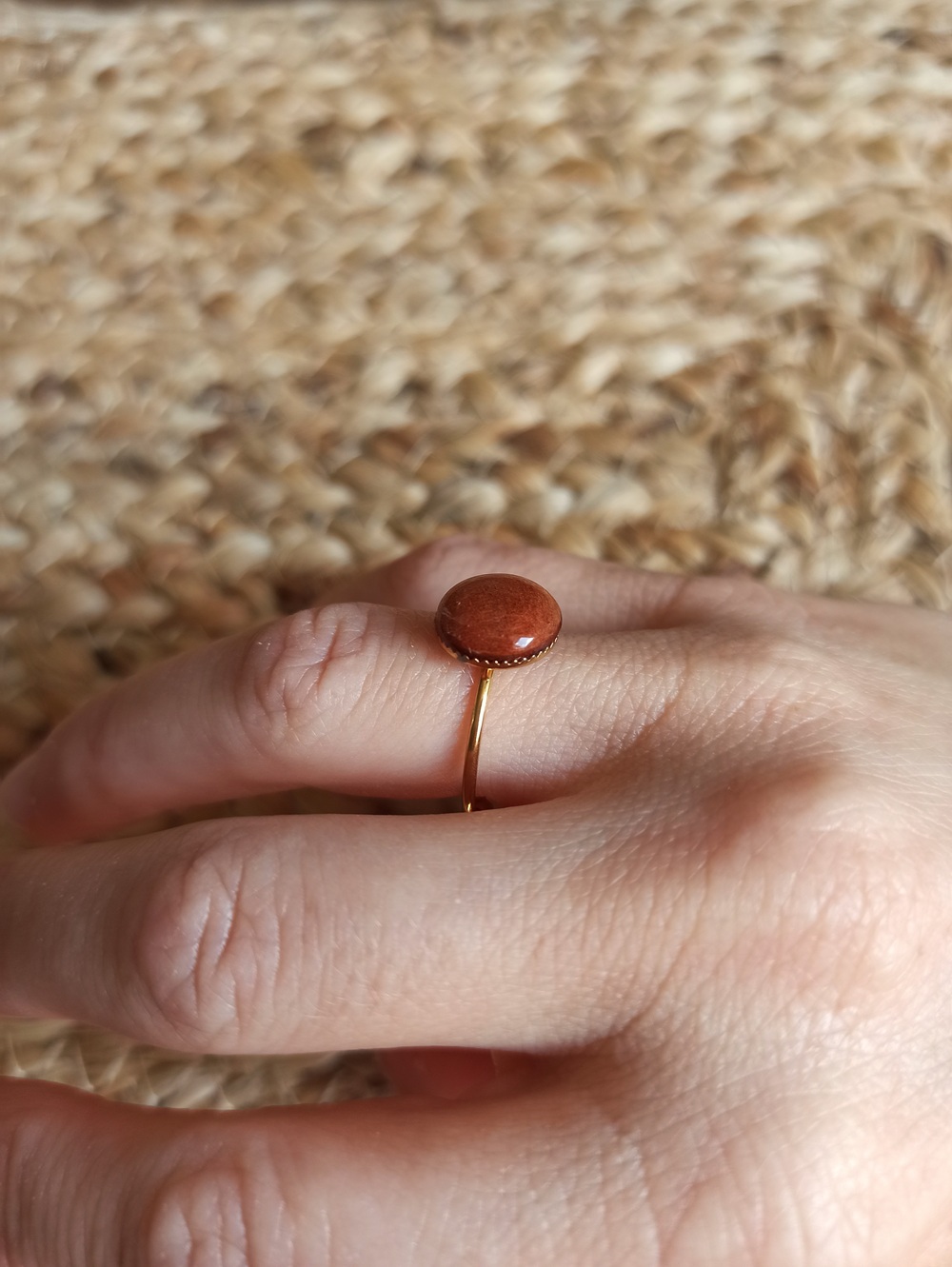 Bague minimaliste en poirier – Image 4