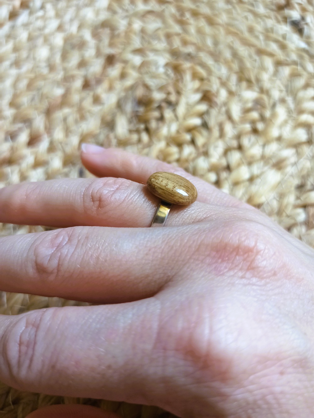 Bague en chêne - imparfaite – Image 4