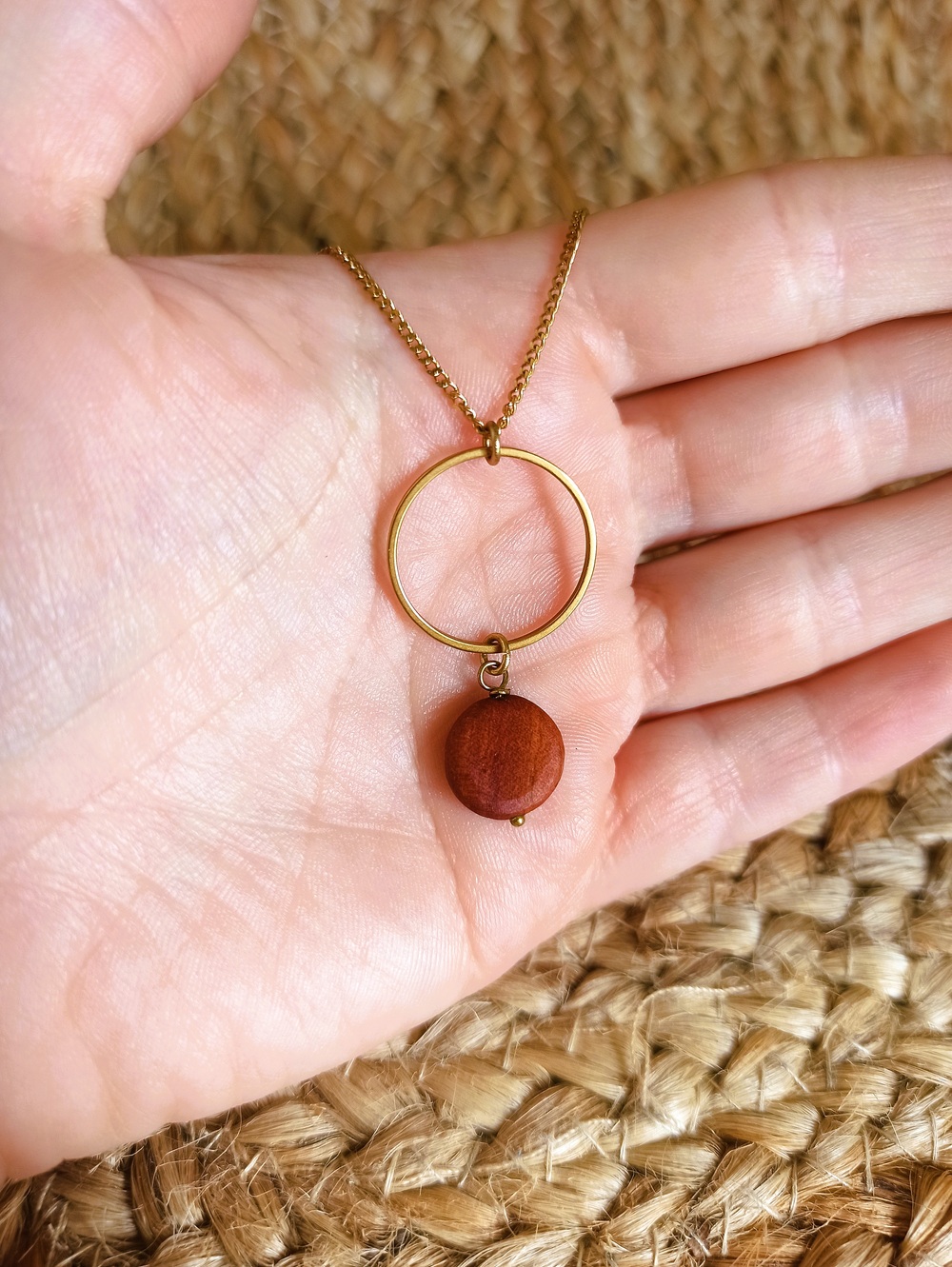 Collier en poirier – Image 3