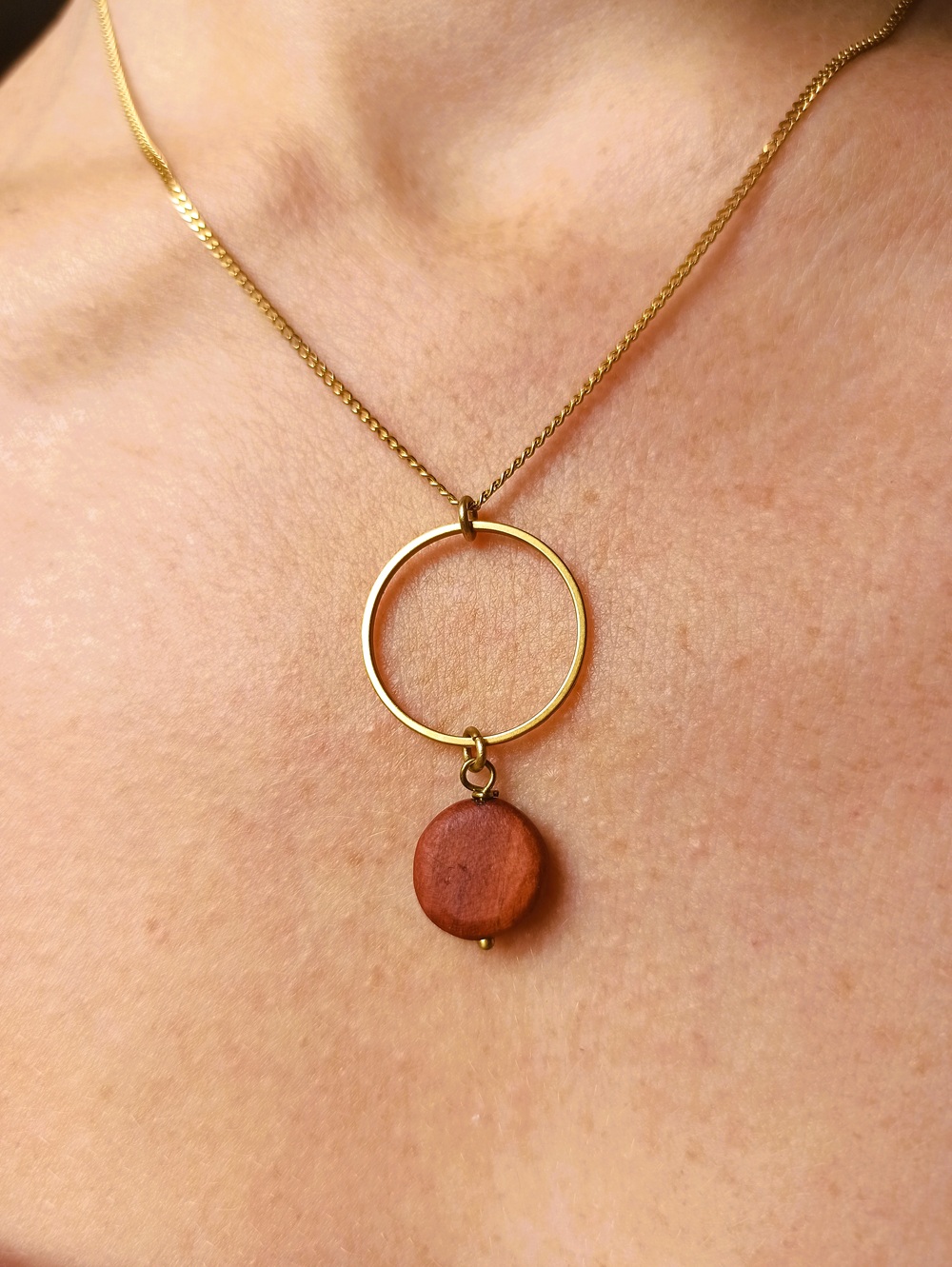 Collier en poirier – Image 4
