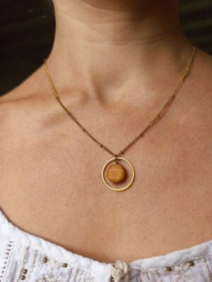 Collier en pommier